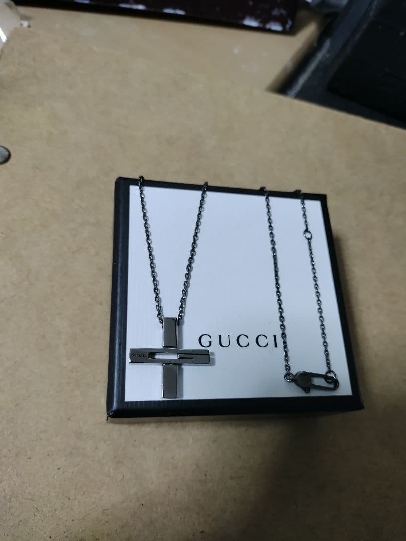 GUCCI グッチ シルバー925 Gクロスネックレス 高級感あり イタリア製
