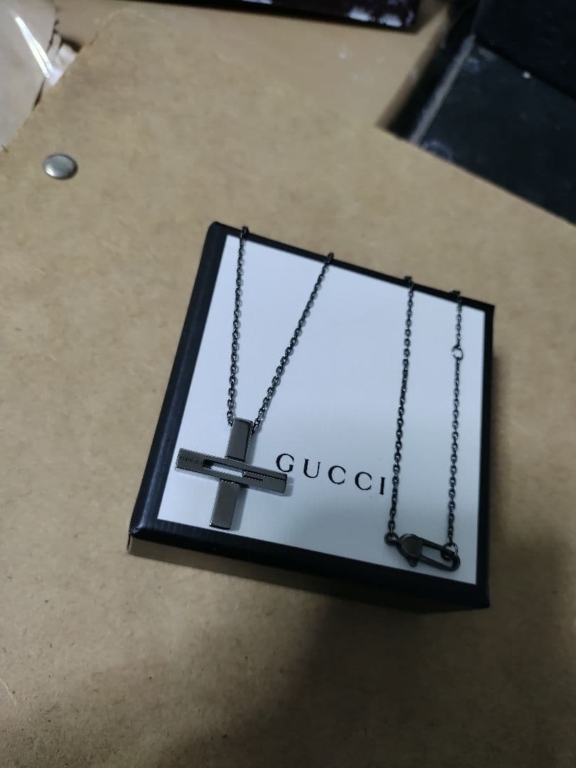 GUCCI グッチ シルバー925 Gクロスネックレス 高級感あり イタリア製