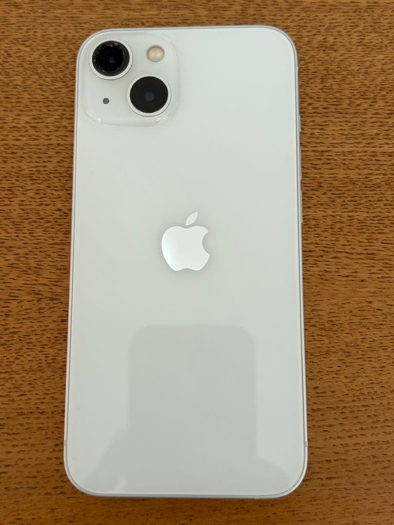 Apple iPhone 13 ホワイト カメラガラス割れ