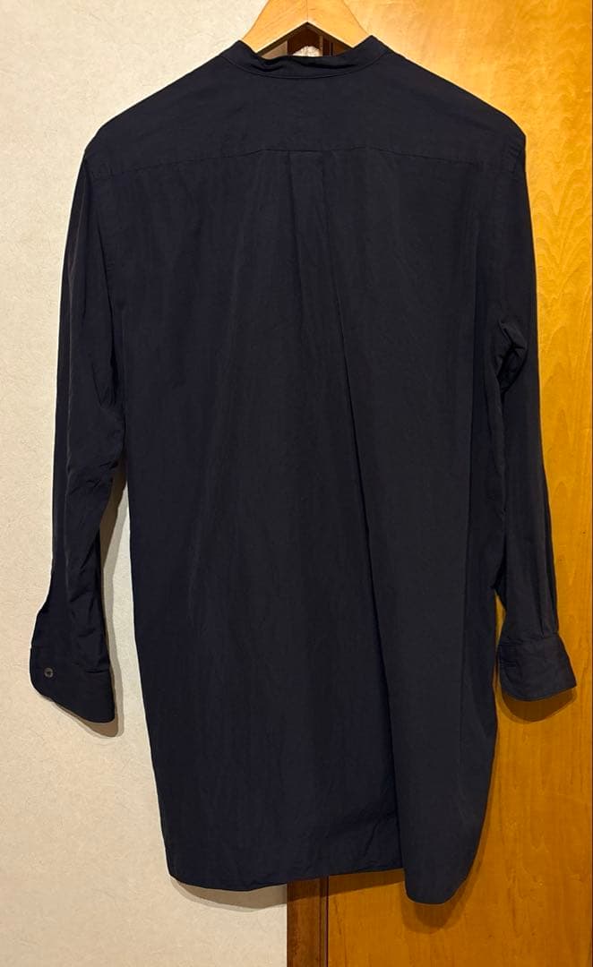 comoli コモリ バンドカラーシャツ