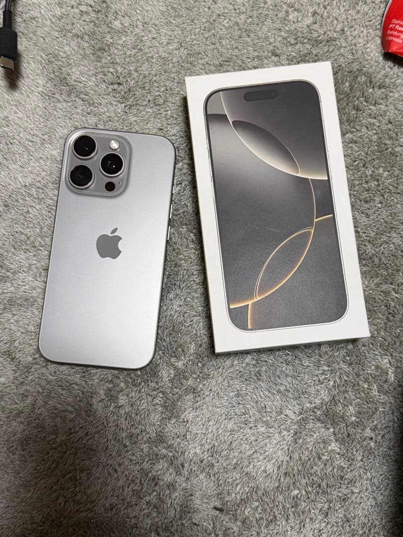 スマートフォン本体 iPhone16pro 128GB Titanium