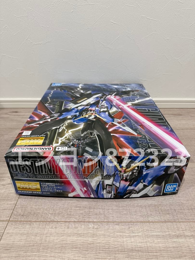新品未開封 MG 1/100 デスティニーガンダム