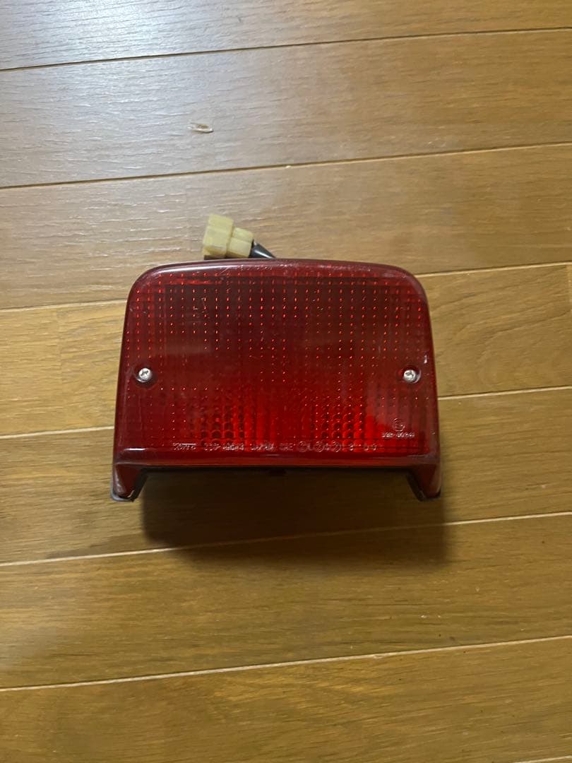 ゼファー400 テールランプ 純正品