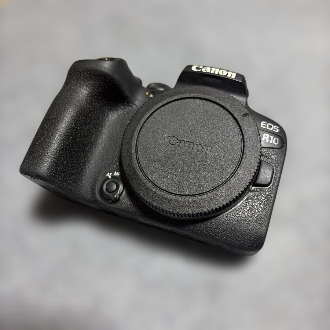 Canon EOS R10 ボディ【ファインダー部分ゴム欠け】