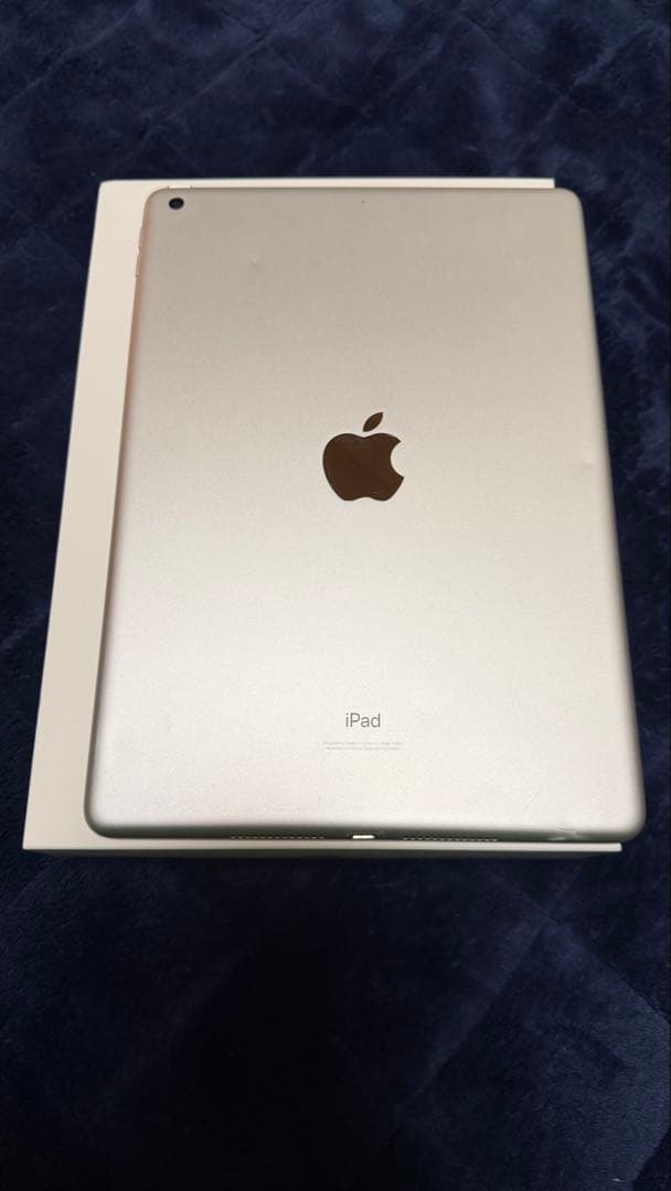 Apple iPad 第9世代　シルバー 64GB