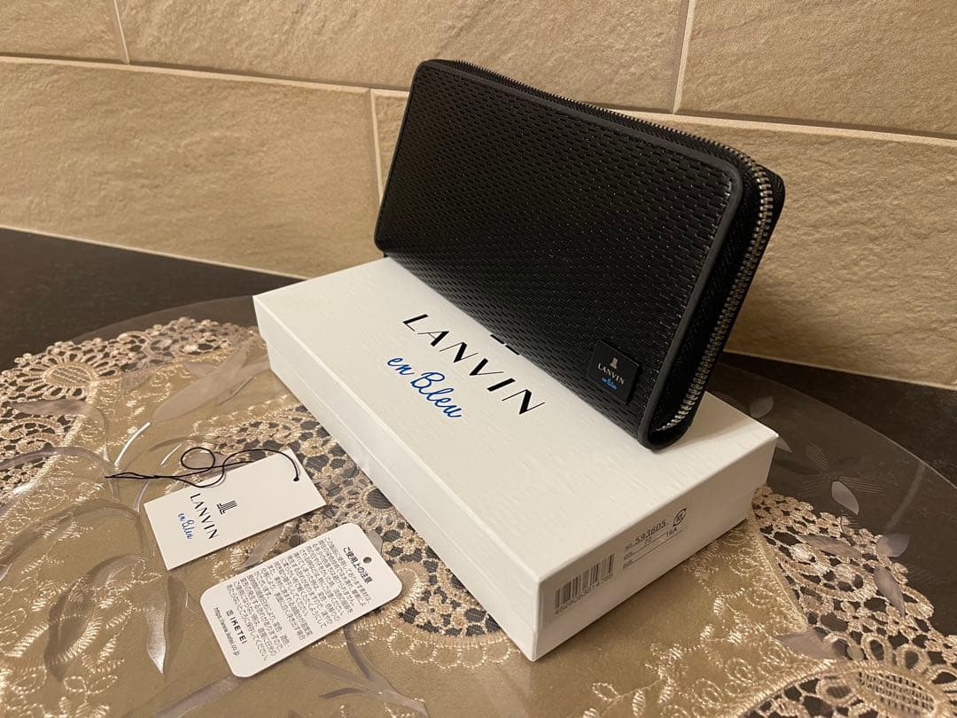 【新品】LANVIN en Bleu　長財布　黒　17,600円