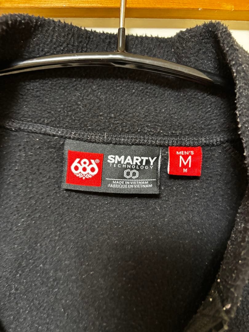 686 スノーボードウェア　インナーフリース付き