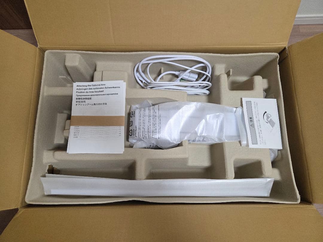 ディスプレイ・モニター本体 EIZO FlexScan EV2781-WT