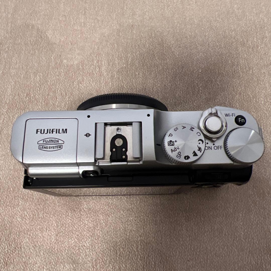 【美品】FUJIFILM X-A2ダブルズームレンズキット