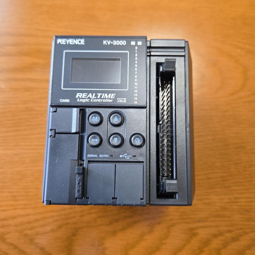 KEYENCE KV-3000 リアルタイムロジックコントローラー　DC24ｖ
