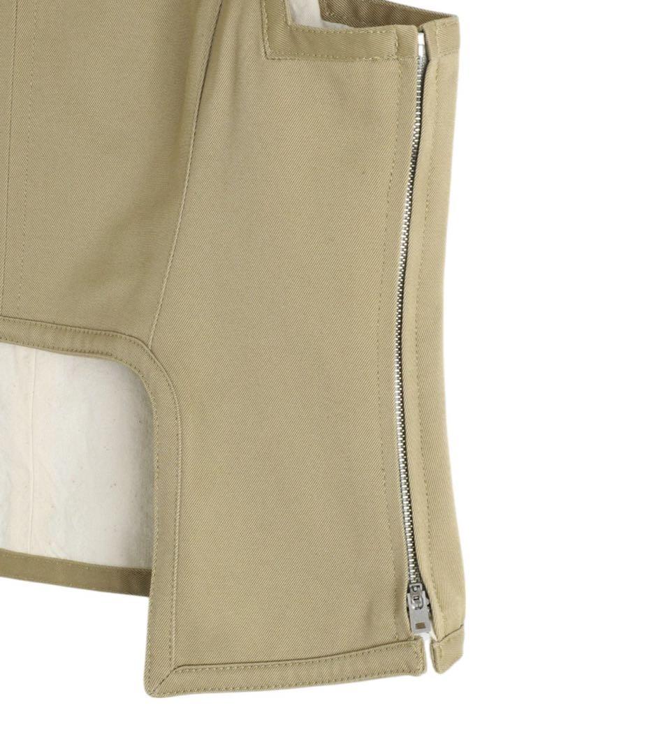 美品　UNIFORM WEAPON SQUARE-NECK TOP