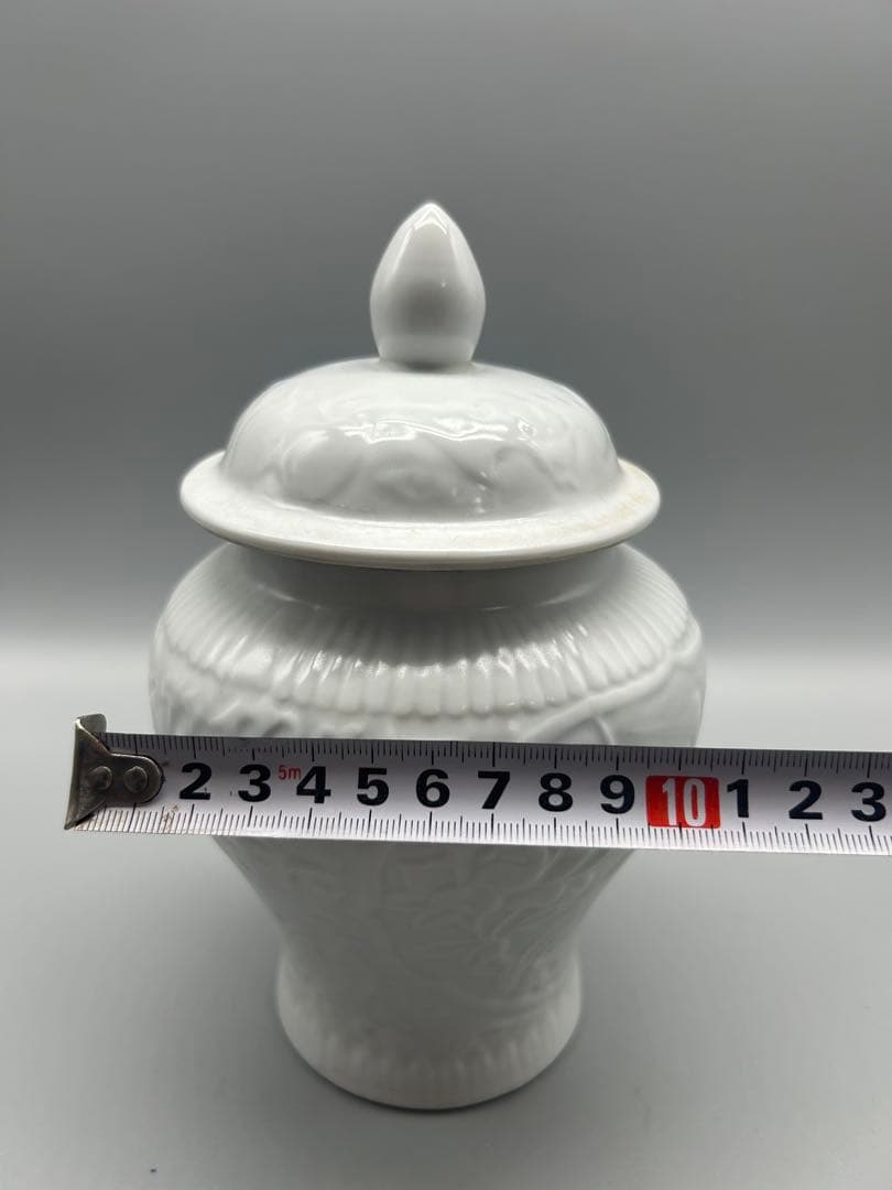 【骨董美品】白い陶器　蓋付き