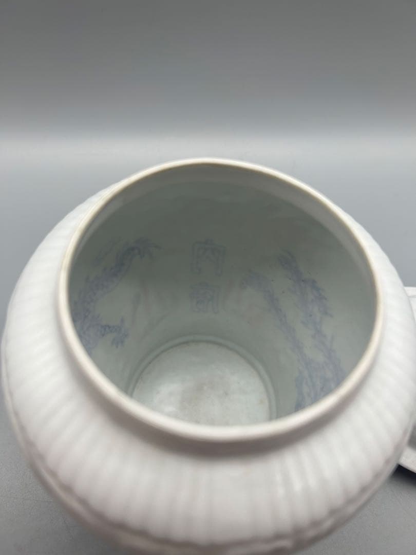 【骨董美品】白い陶器　蓋付き