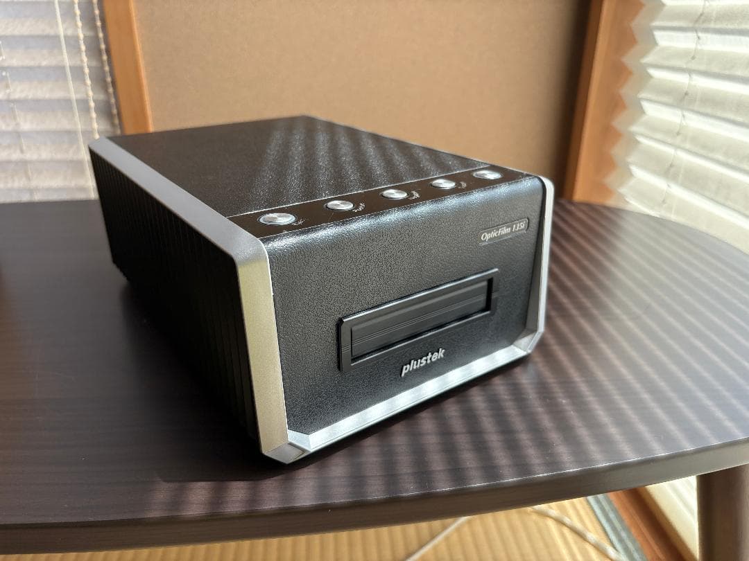 フィルムスキャナー　plustek OpticFilm 135i