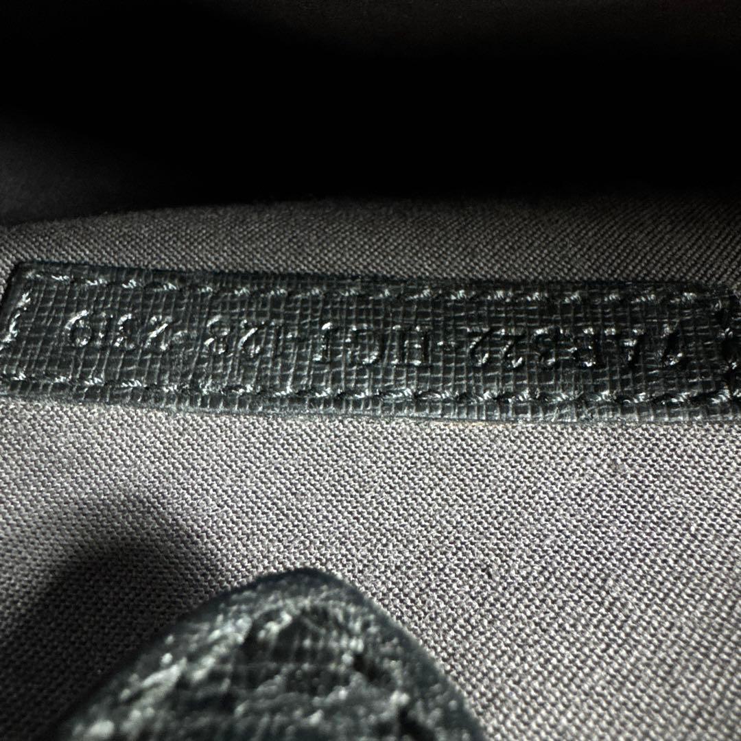 FENDI レザー タブレットケース ショルダーストラップ ギャランティカード付