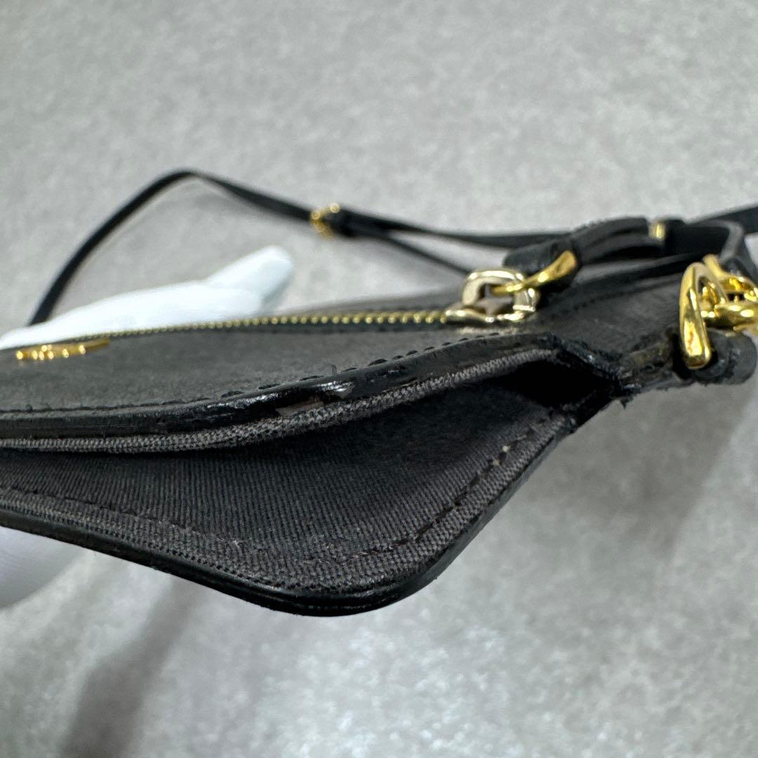 FENDI レザー タブレットケース ショルダーストラップ ギャランティカード付