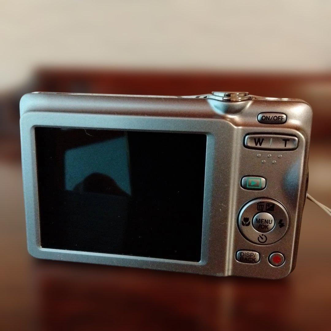 美品　FUJIFILM FinePix JX500 コンパクトデジタルカメラ