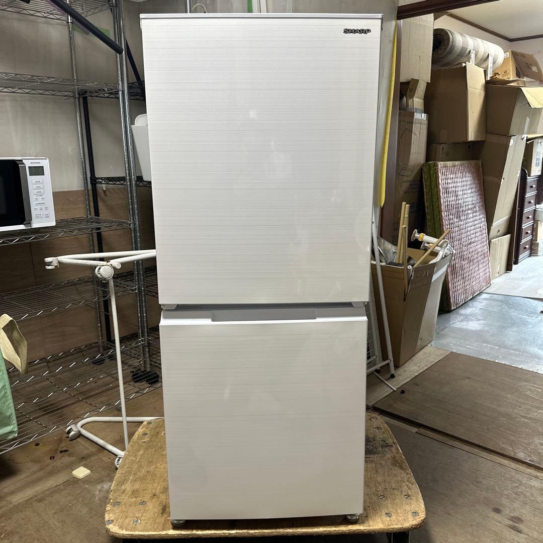 シャープ 冷蔵庫 SJ-D15G-W 152L 2021年製. 美品