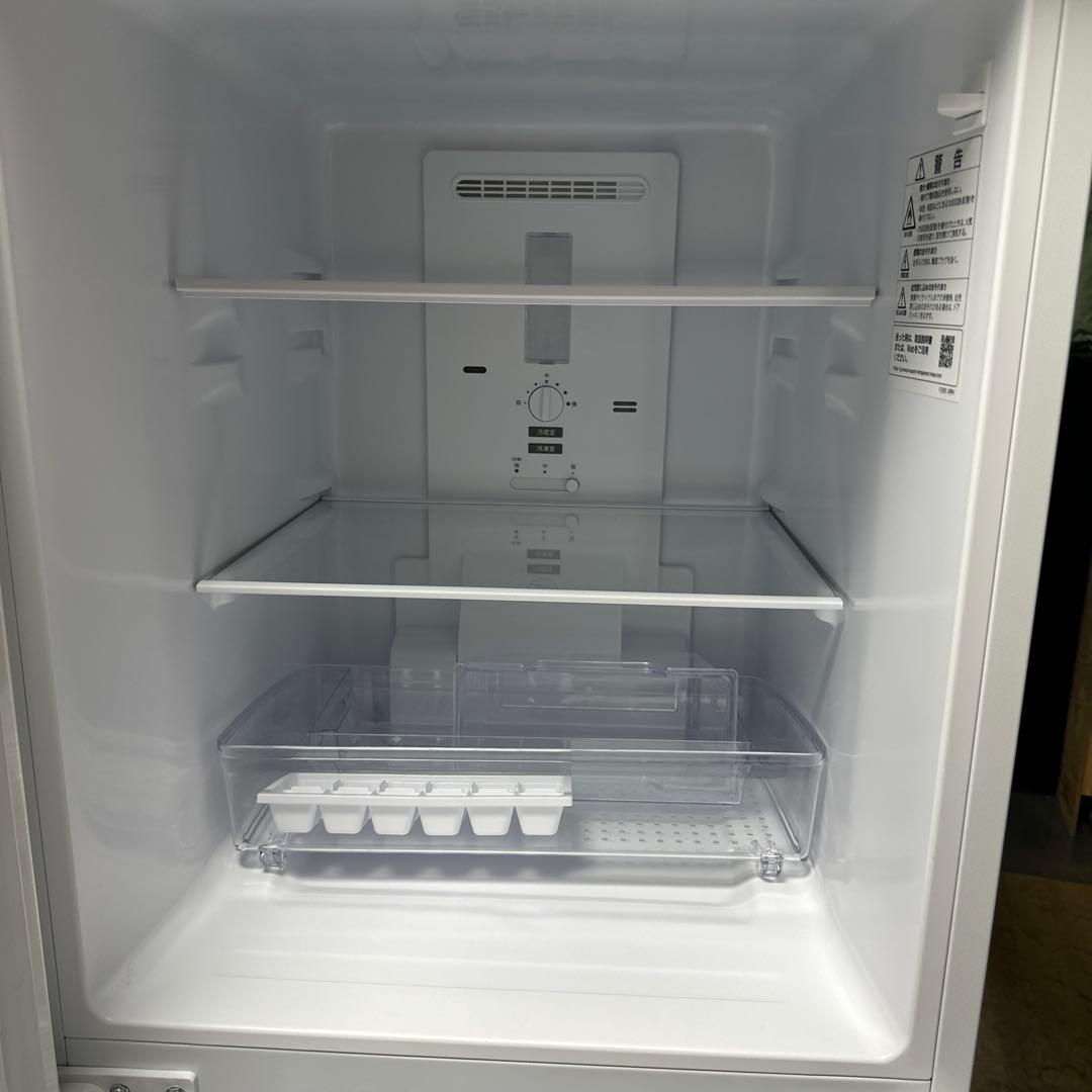シャープ 冷蔵庫 SJ-D15G-W 152L 2021年製. 美品