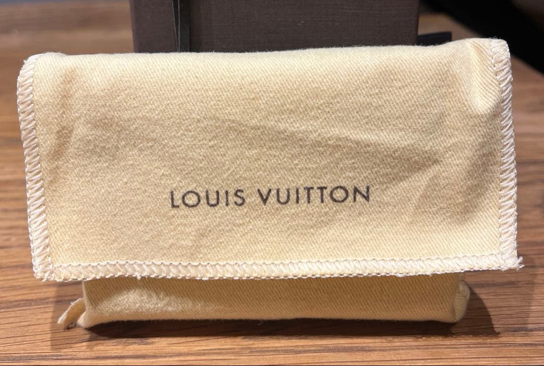 【未使用】 LOUIS VUITTON ルイビトン モノグラム 名刺入れ