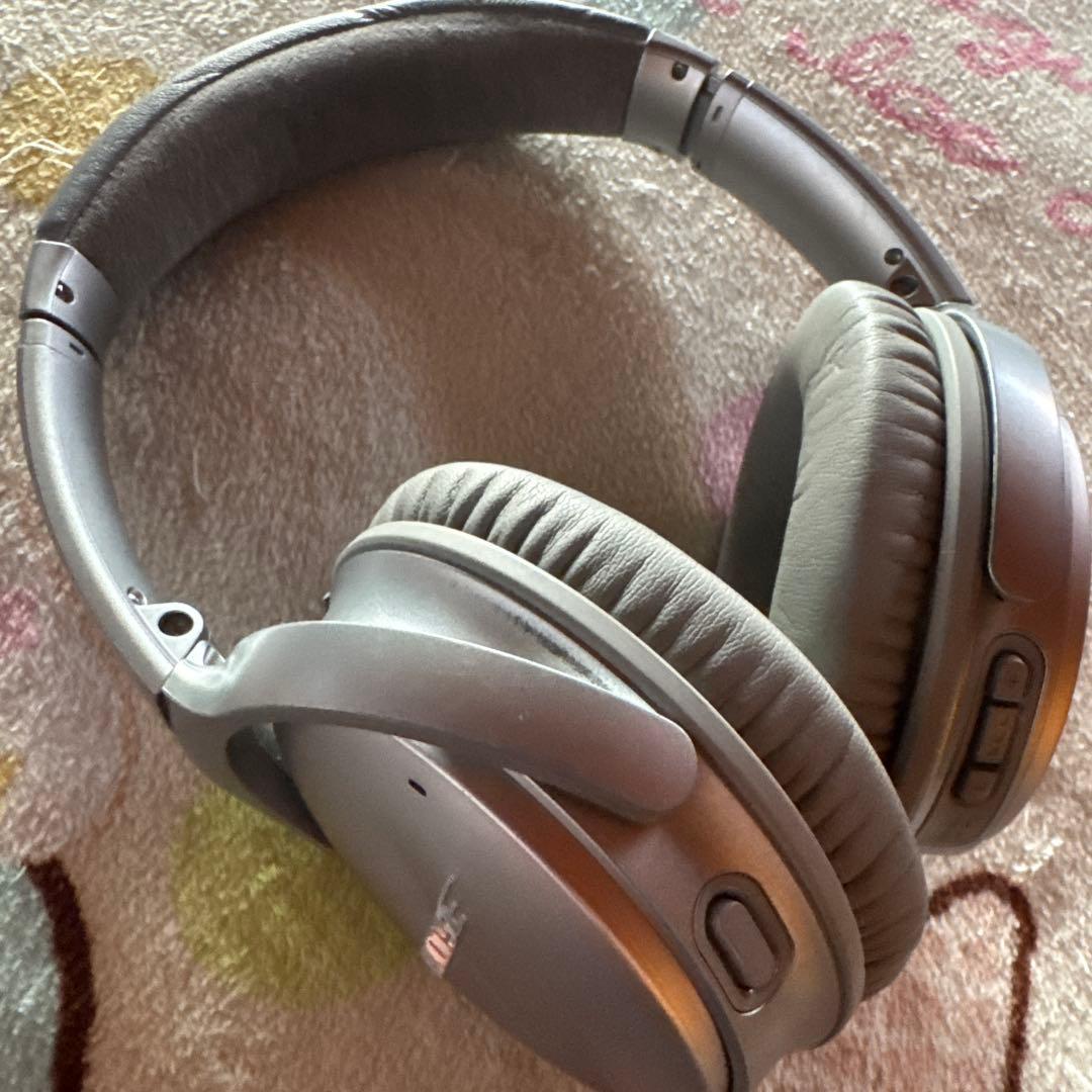 な*ー様 BOSE Quietcomfort35 IIワイヤレスイヤホンblue