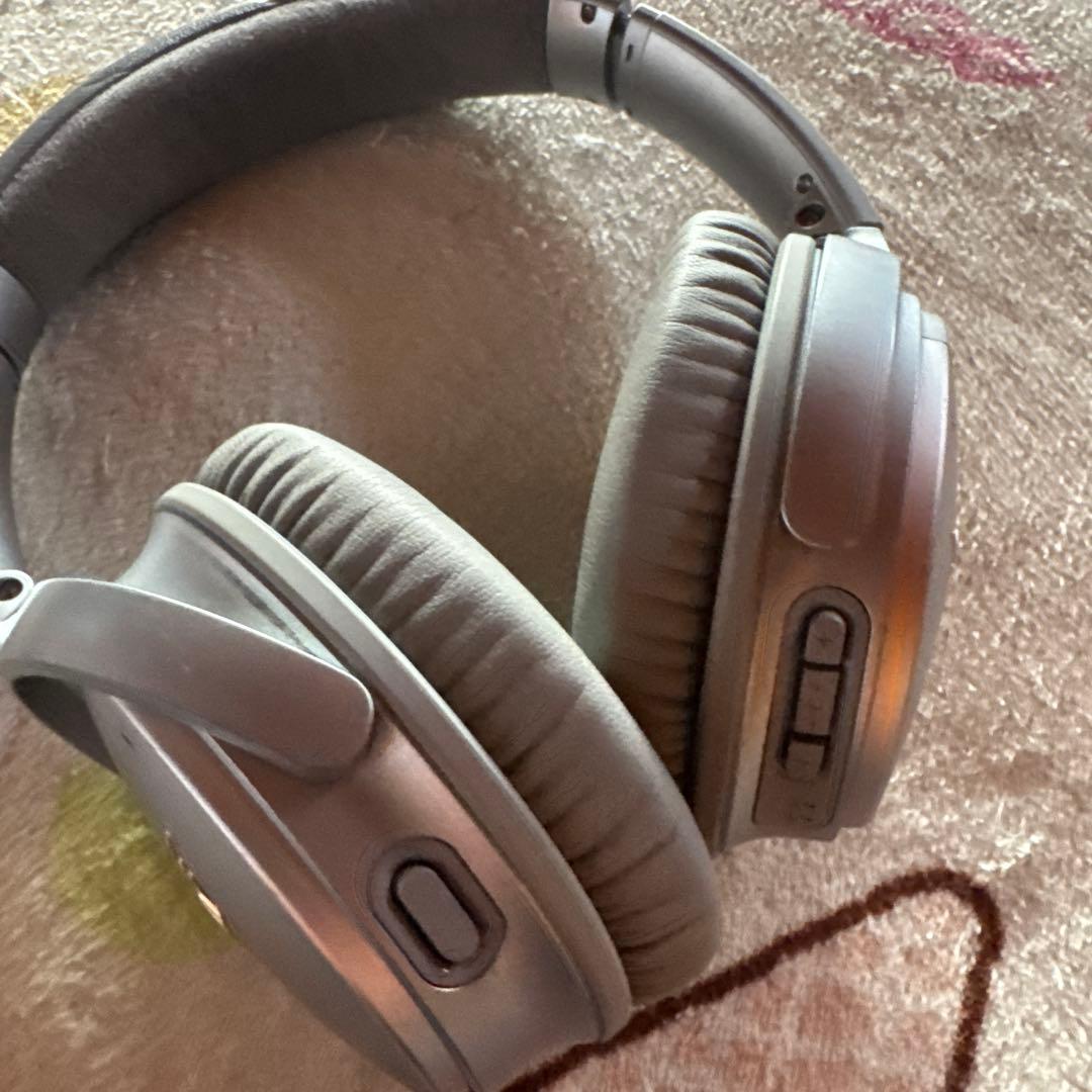 な*ー様 BOSE Quietcomfort35 IIワイヤレスイヤホンblue