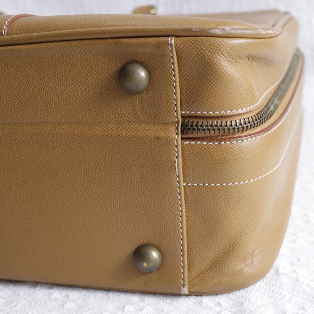 極美品！ロイヤルハイネス ガーメントケース　高級レザーバッグ　クロシェットカデナ