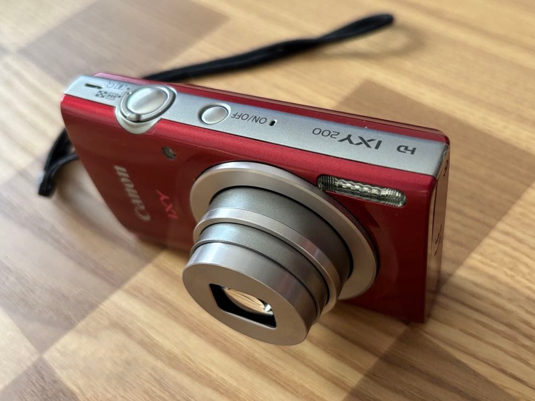 Canon IXY 200 レッド デジタルカメラ