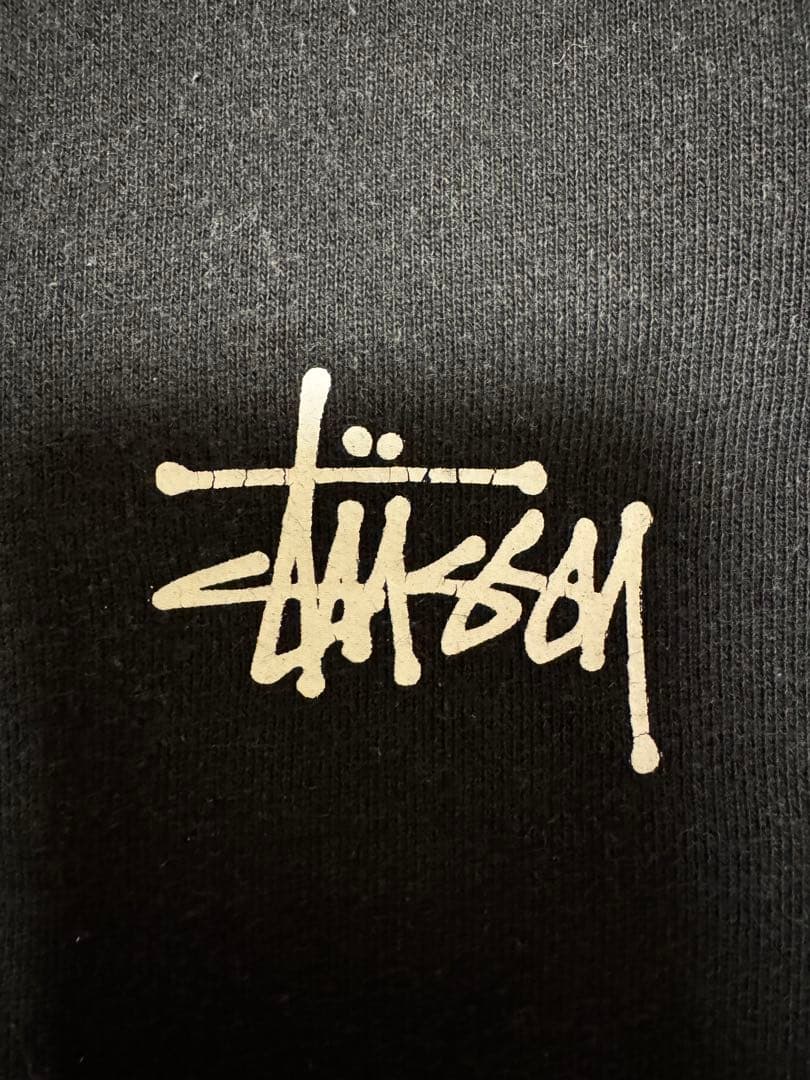 STUSSY ステューシー　トレーナー　スウェット　黒　Mサイズ