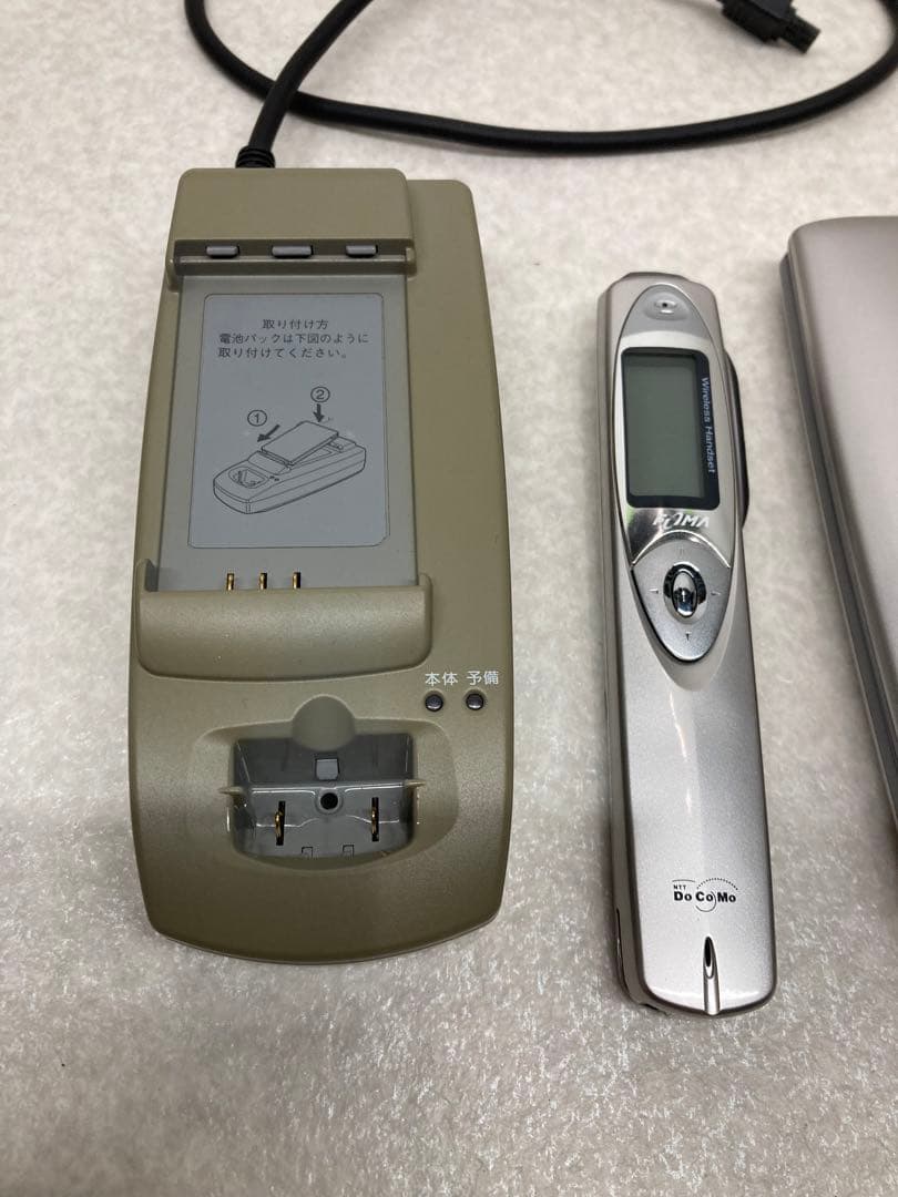 docomo FOMA SH2101V セット 日本初のPDA一体型の携帯電話