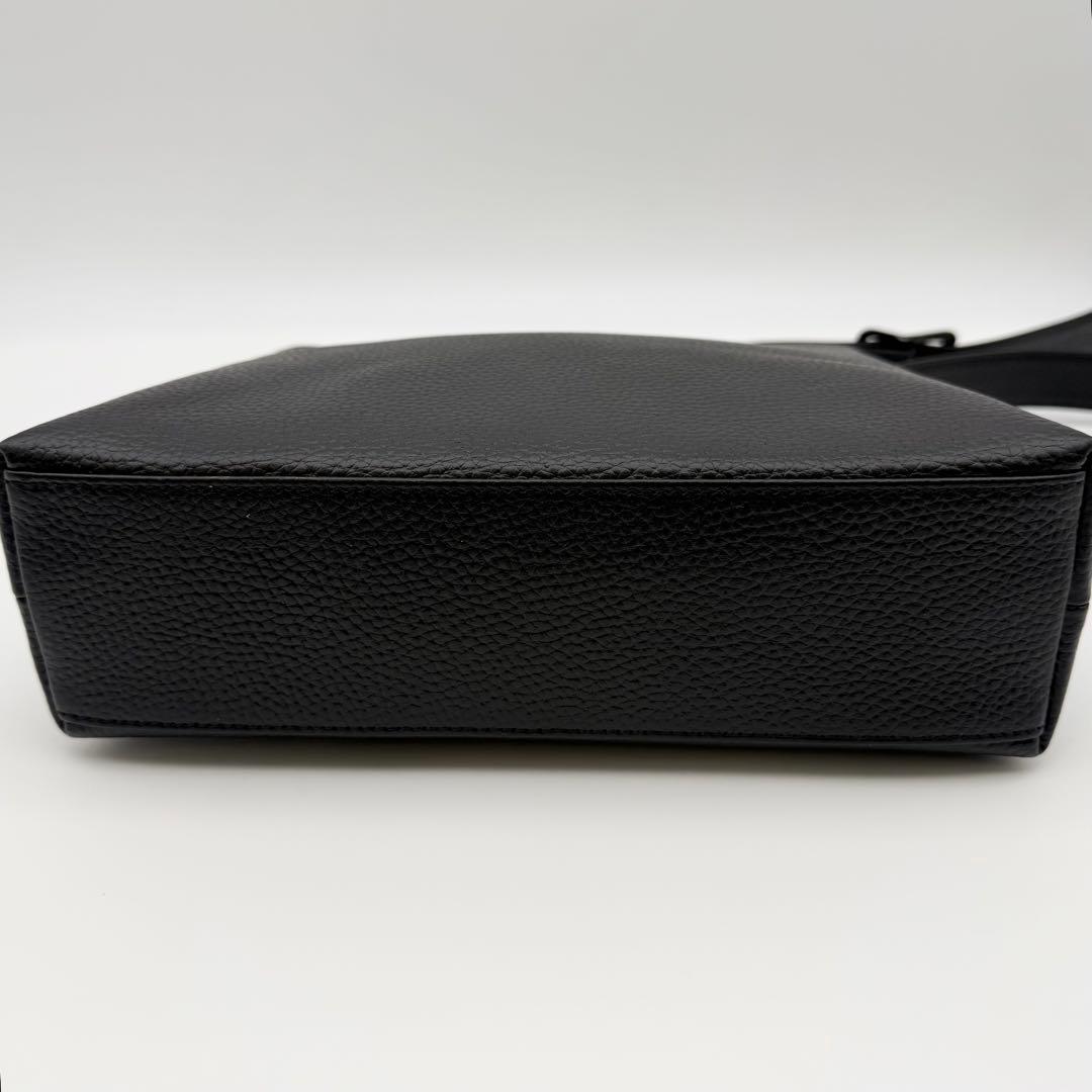 HushTug ハッシュタグ レザーショルダーバッグ ブラック