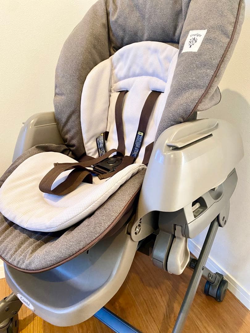 【美品】コンビ ネムリラ AUTO SWING 電動ハイローチェア 動作確認済