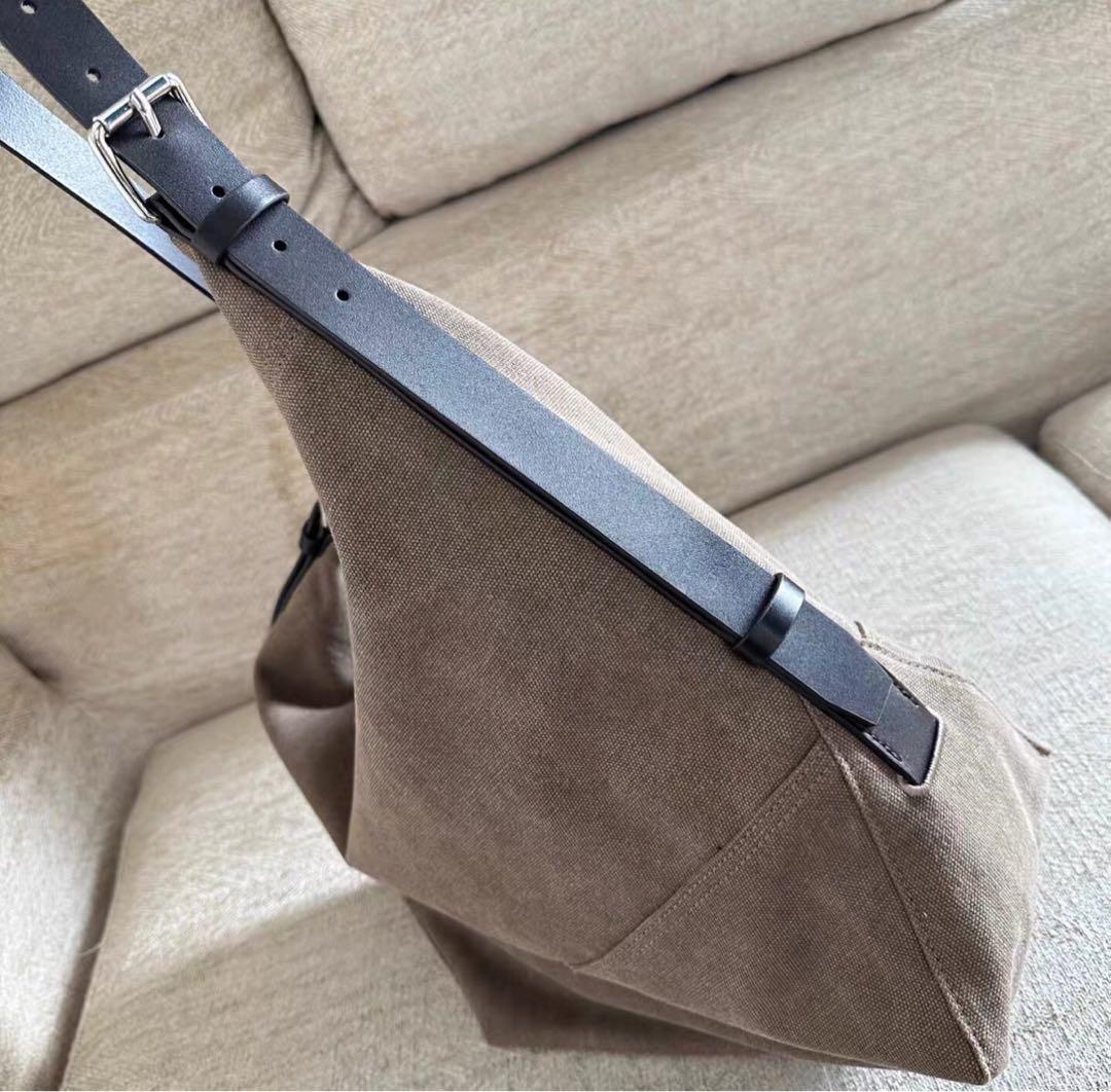 LEMAIREトープ ベルト トートバッグ