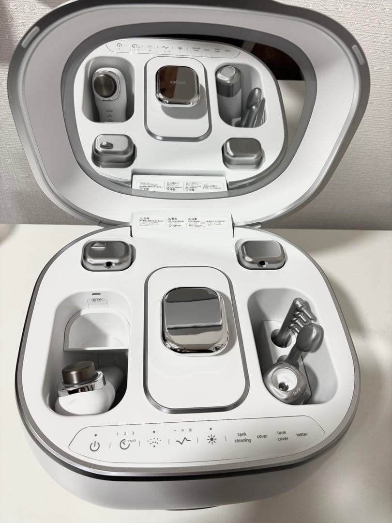 サキナコアベル【値下げ可能です！】 SAQINA 美顔器定価437,800円