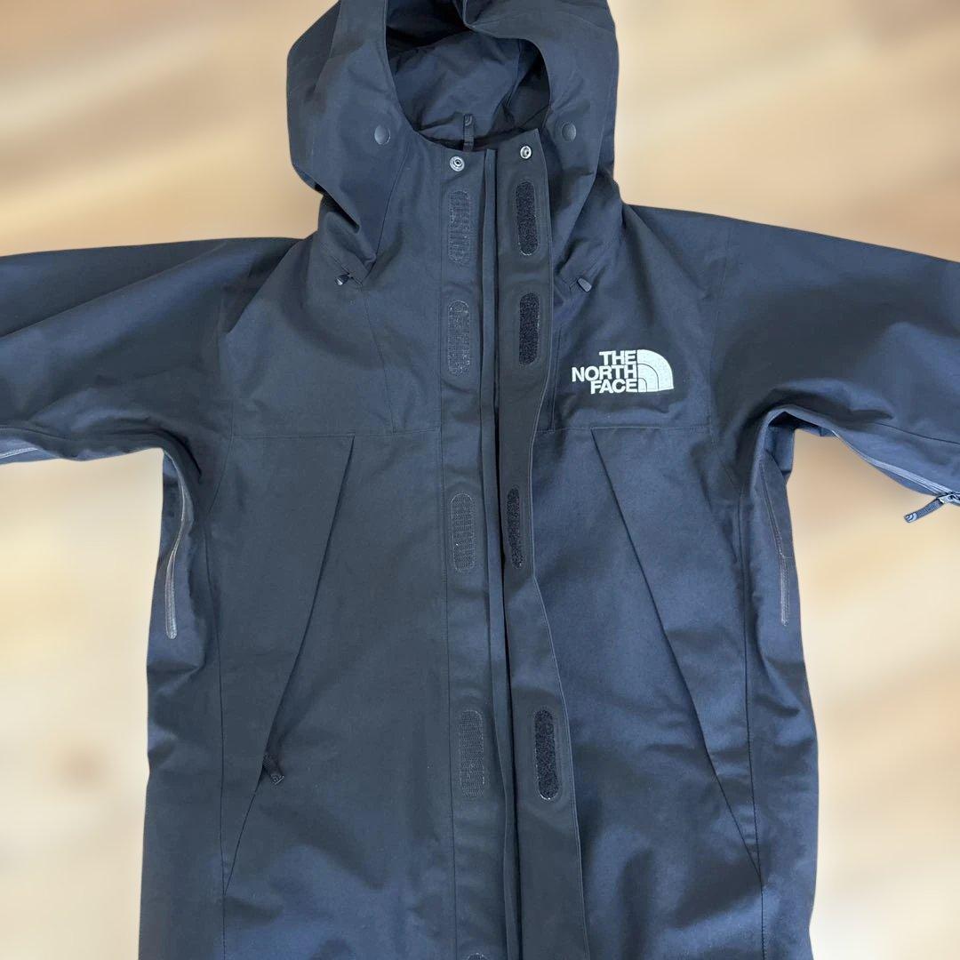 【NP61800】ノースフェイス　マウンテンジャケット　ブラック　XS