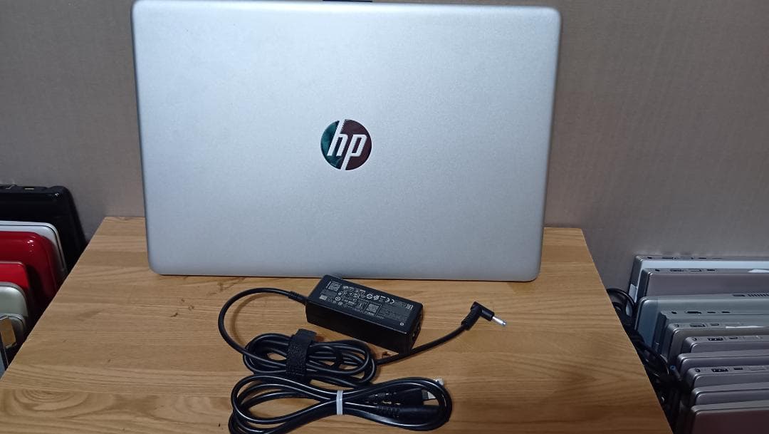 hp 15s-fq1064TU 10世代i3 ②