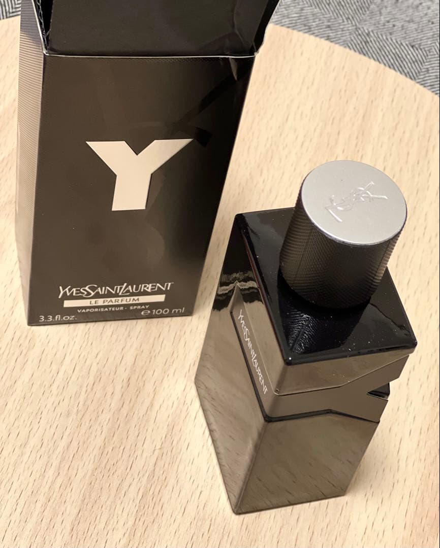 Yves Saint Laurent Y パルファム 100ml
