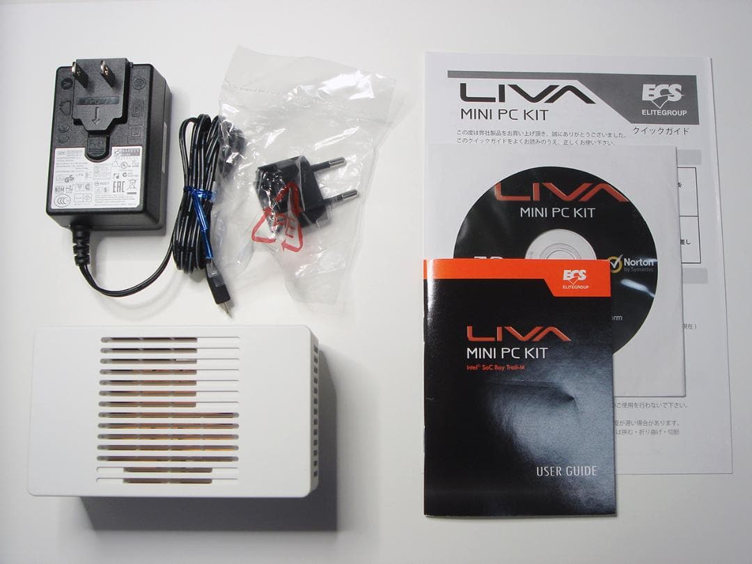 ファンレスミニPC