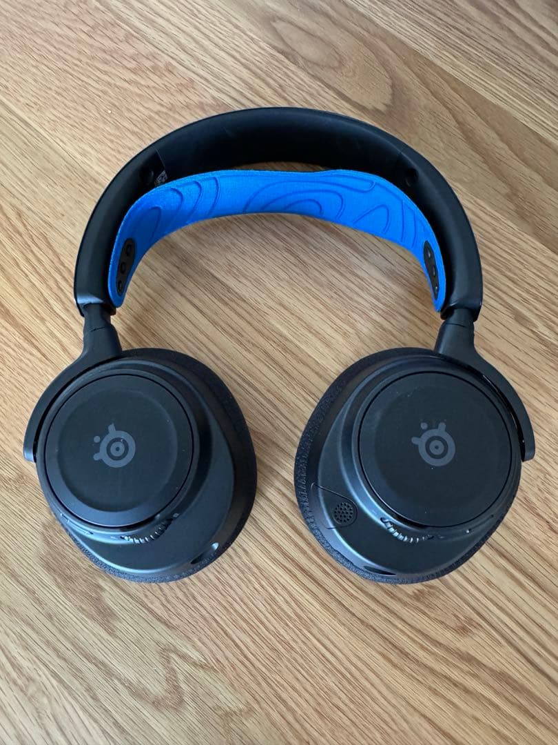 SteelSeries Arctis Nova 7P ヘッドセット