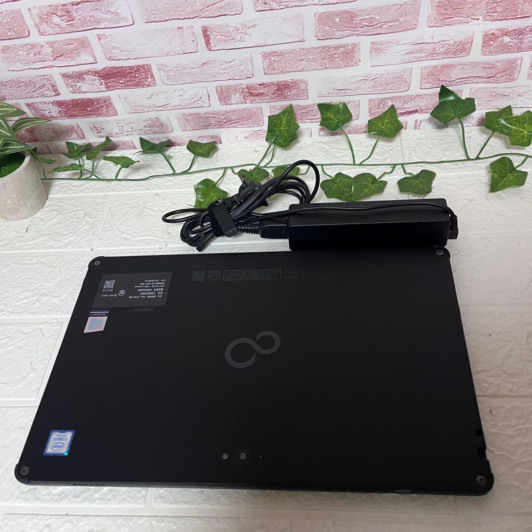 中古SSD128GB★i3-8145U カメラ TypeC ノートPC101