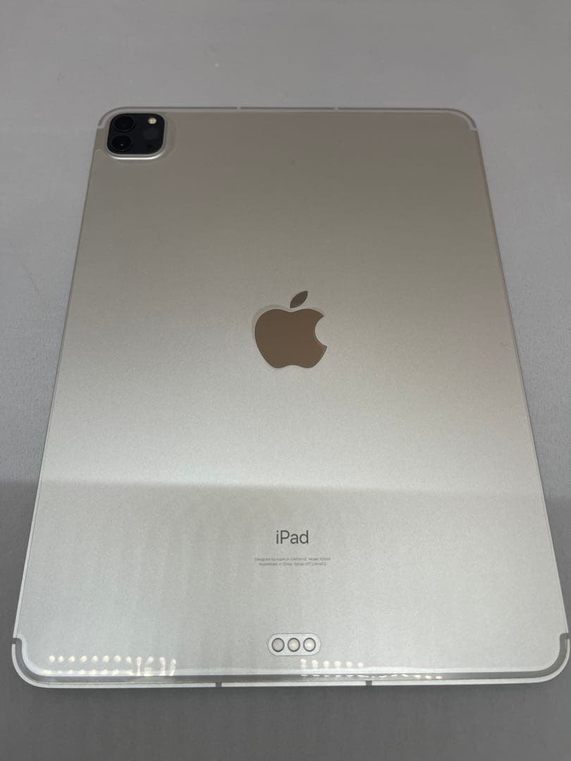 iPad Pro 11 第3世代　セルラー 128GB シルバー＋純正キーボード