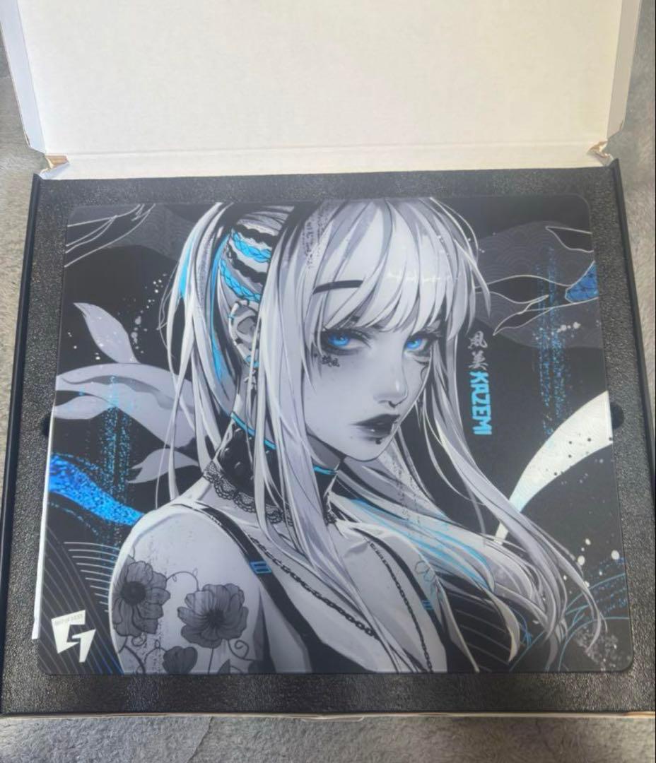 限定カラー GLSSWRKS KAZEMI ガラスマウスパッド