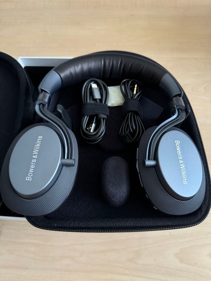 【未使用】Bowers & Wilkins PX ワイヤレスヘッドホン