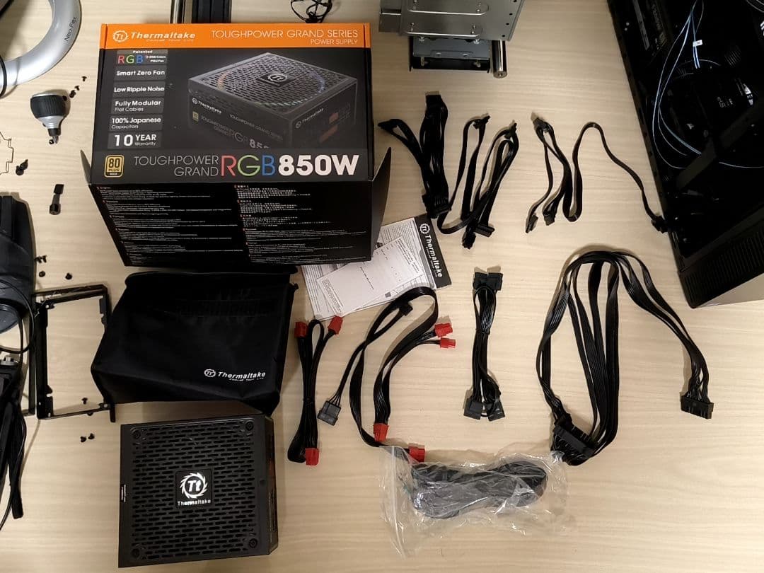 mouse DAIV PCケース & Thermaltake RGB850W