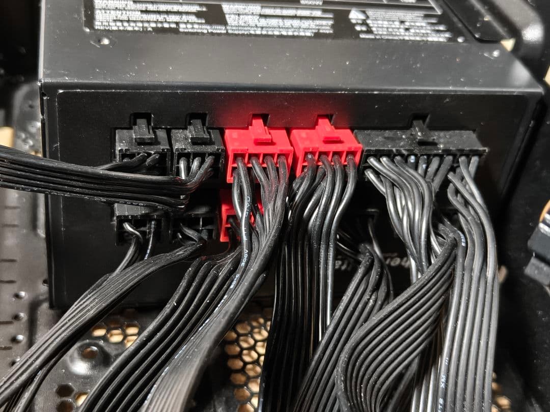 mouse DAIV PCケース & Thermaltake RGB850W