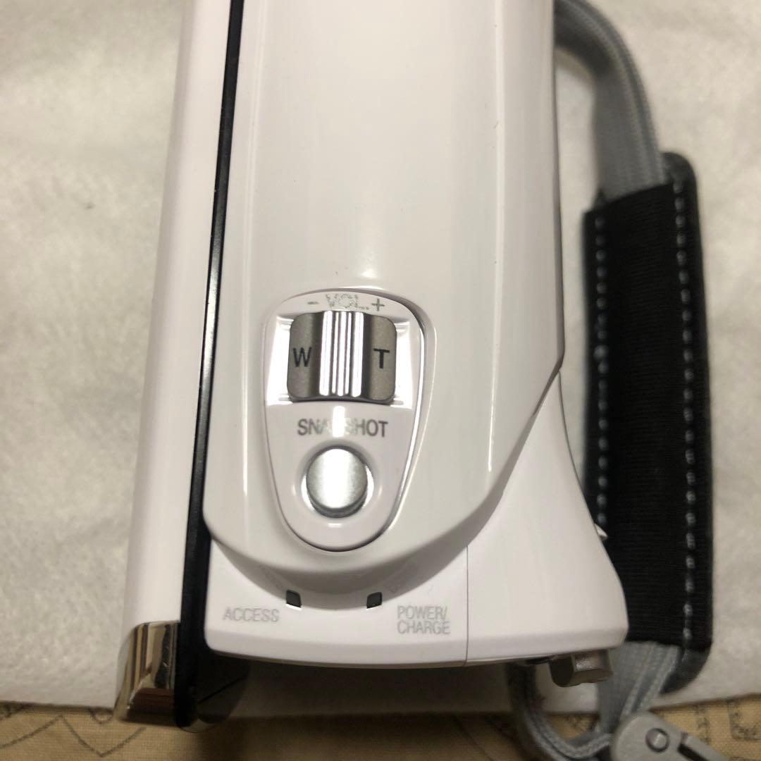 美品 JVC Everio GZ-E117 バッテリー2個付 ビデオカメラ