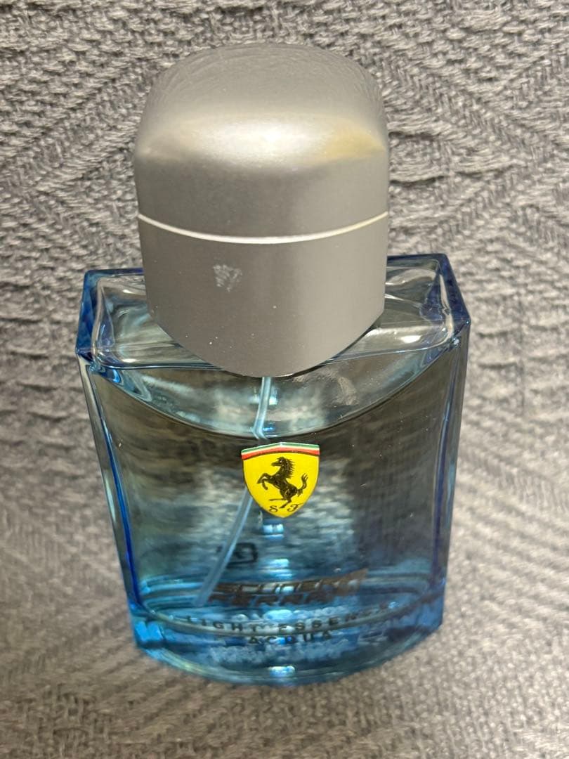 【ほぼ未使用】フェラーリ　ライトエッセンス　アクア　オードトワレ　75ml