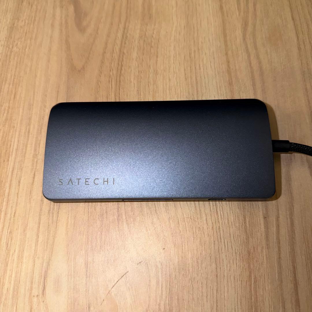 Satechi V3 マルチ USB-C ハブ 8-in-1 (ミッドナイト)