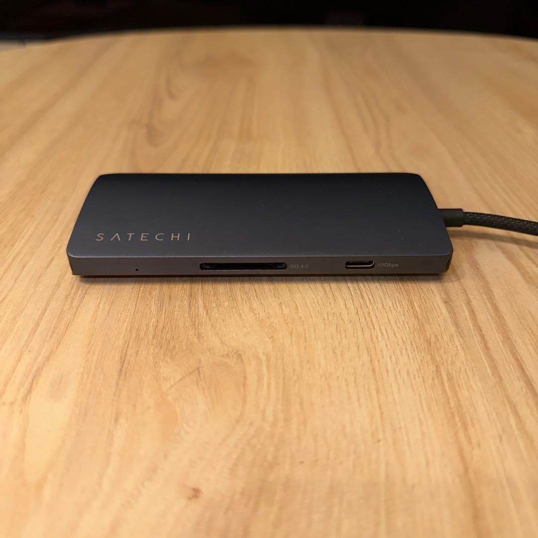 Satechi V3 マルチ USB-C ハブ 8-in-1 (ミッドナイト)