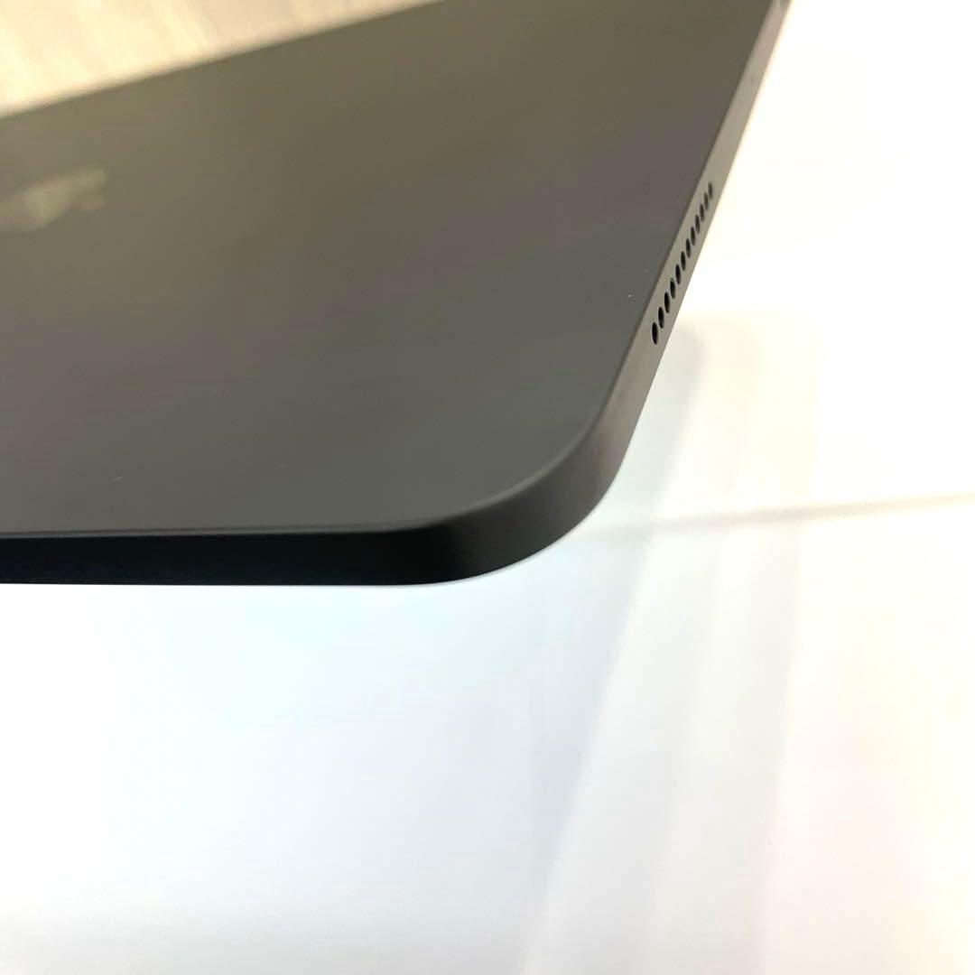 【F】iPad Air (第5世代) 10.9インチ スペースグレイ タブレット